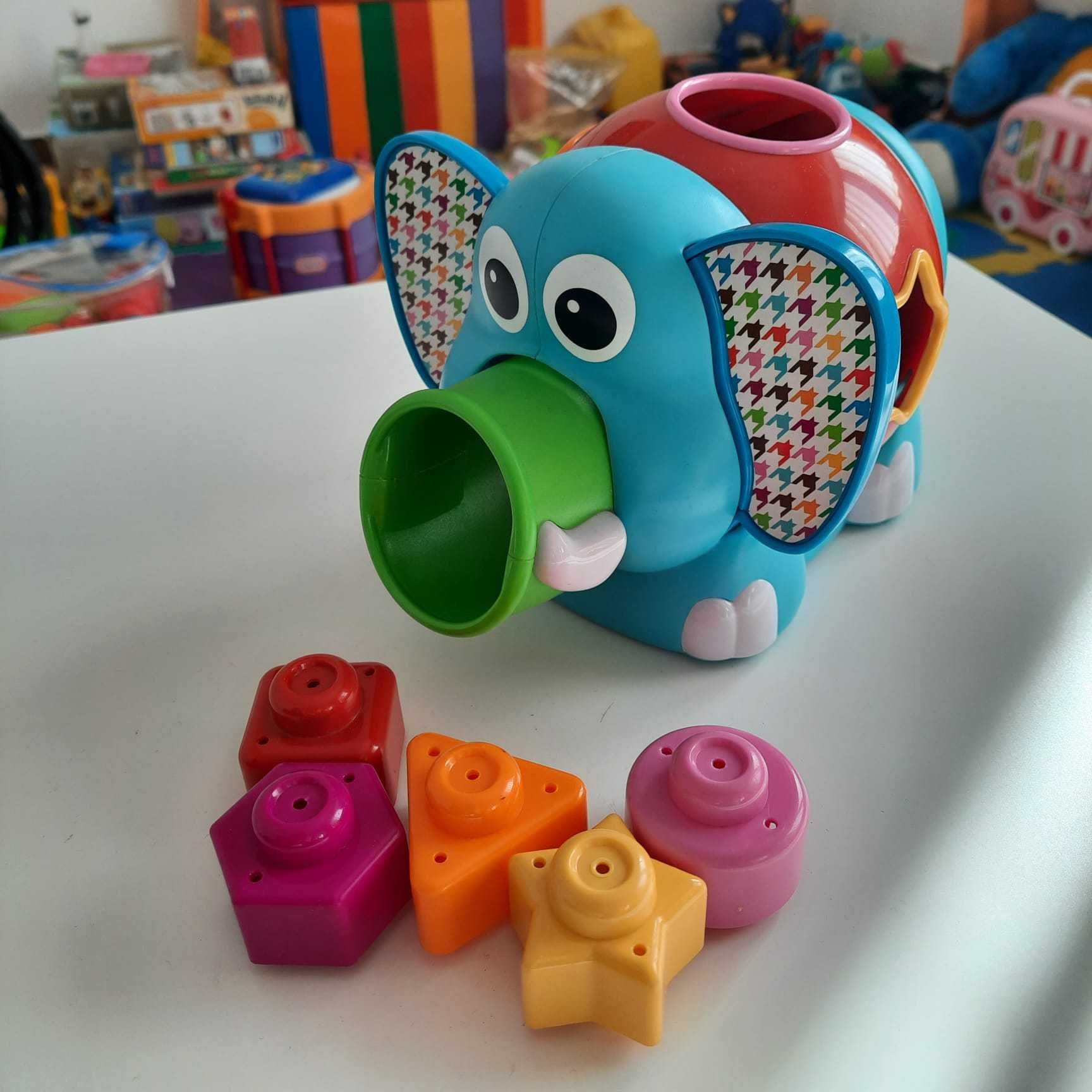 Infantino Elefant Jumbo cu introduceți forme