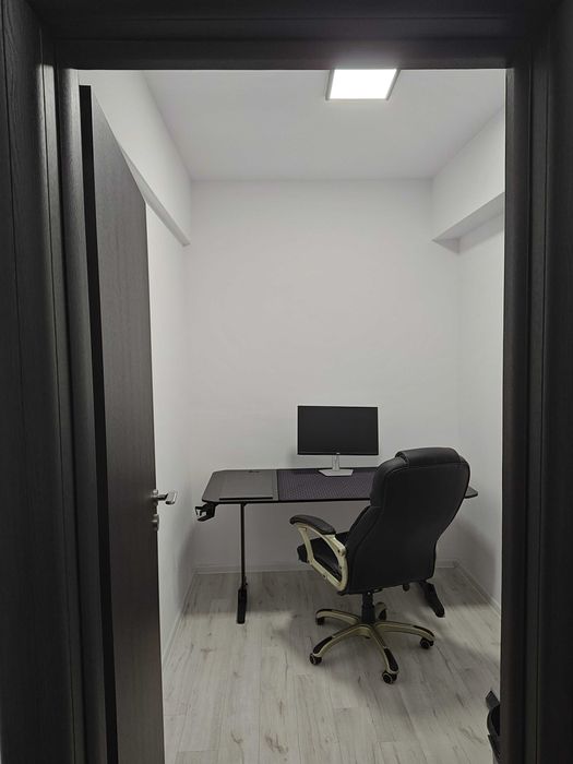 Proprietar, apartament 2.5 camere spațios, prima închiriere,decomandat