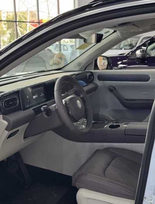 Leapmotor C11 naqtga va nasiya asosida chiqazib beramiz