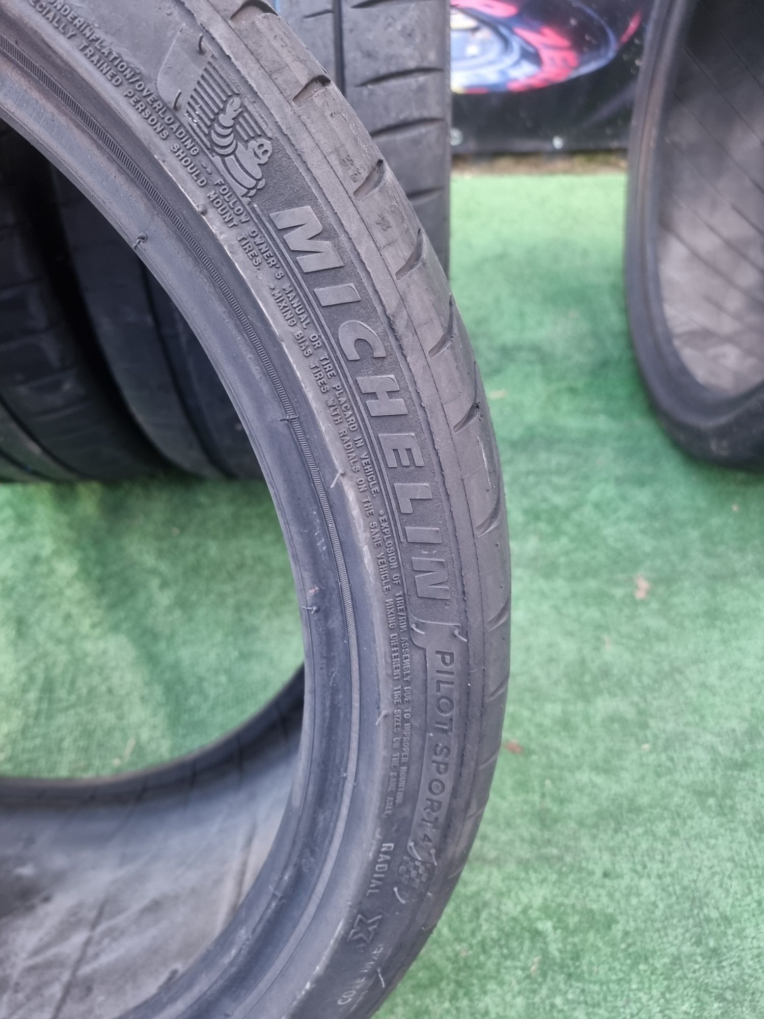 255.35.19 michelin doua buc