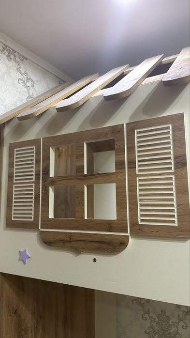 Двухэтажная кровать