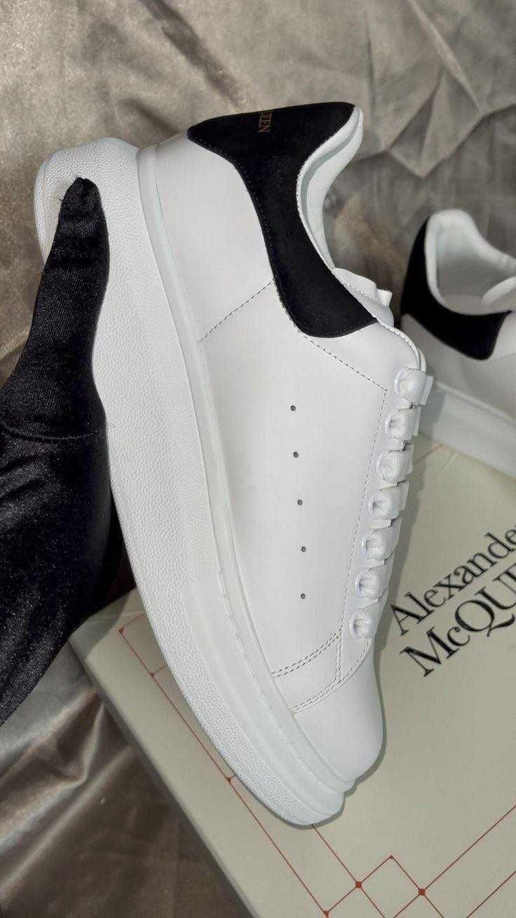Adidasi Alexander McQueen Premium White Universali