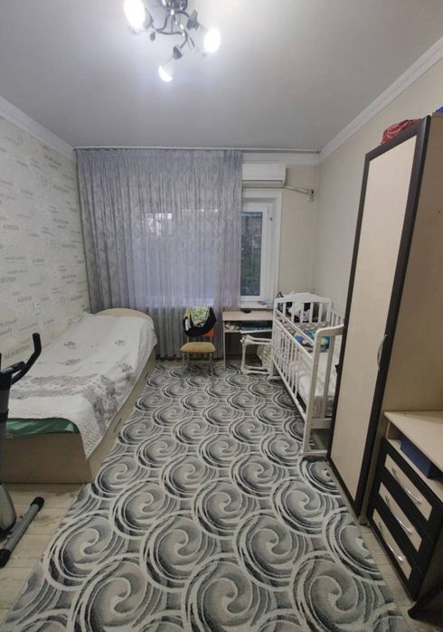 Юнусабад 14 квартал. Продается квартира 2/4/5