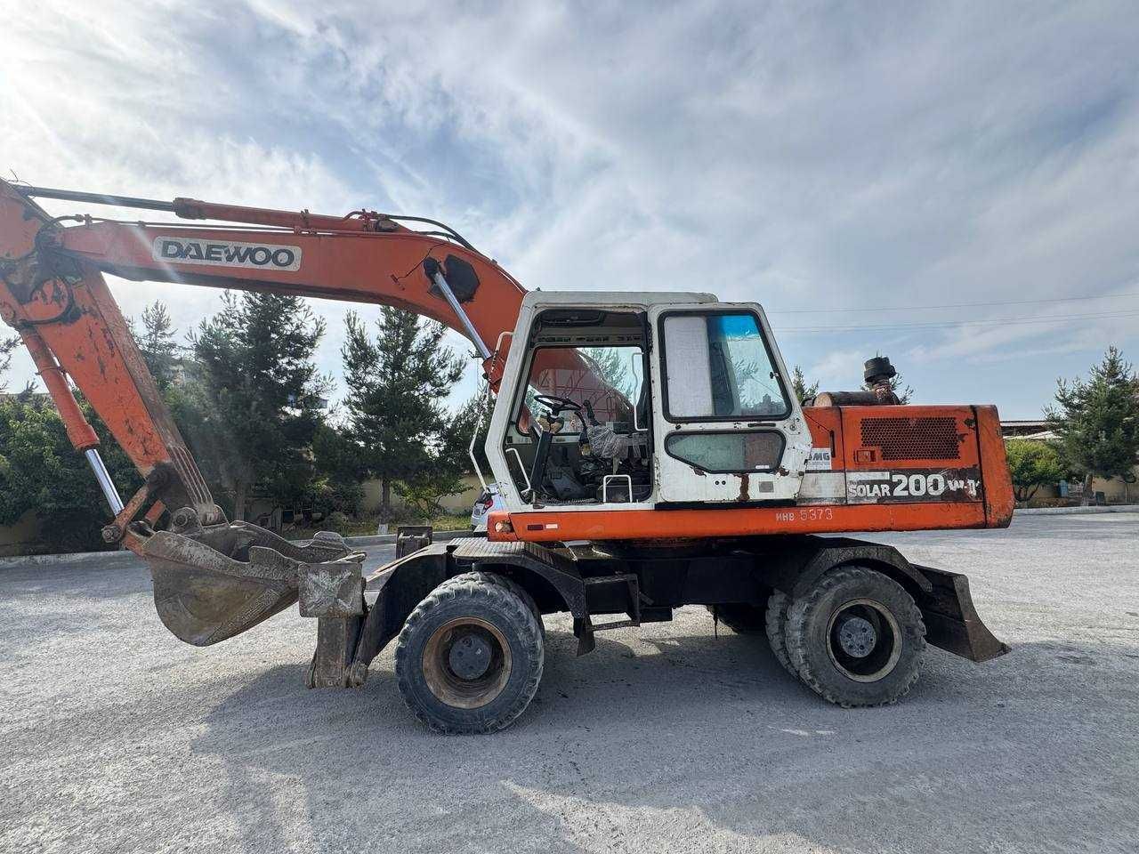Экскаватор DAEWOO SOLAR-200W