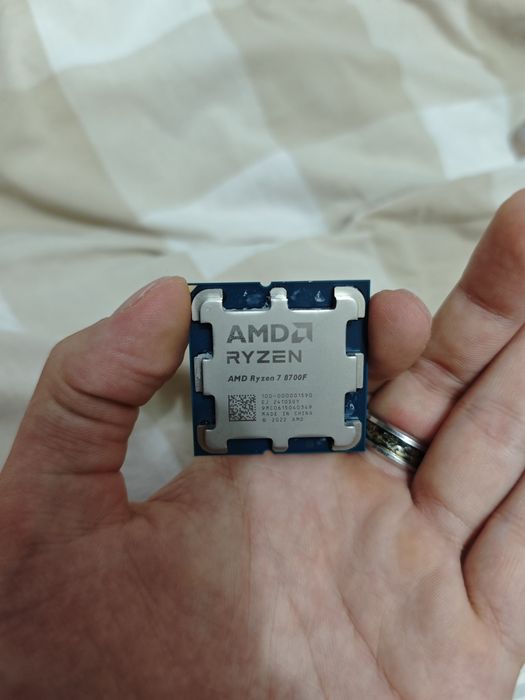 AM5 процессор Ryzen 7 8700F