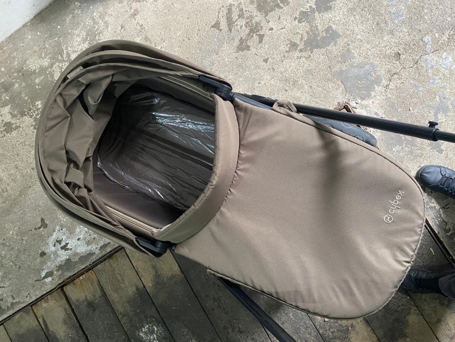 Cybex cadru Balios M , parte sport , landou si scoica Aton 5