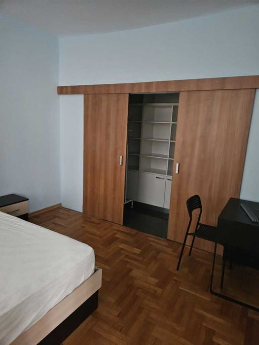 Дава се под наем Тристаен апартамент в София, Център - 70 кв.м за 748 € - Снимка #4