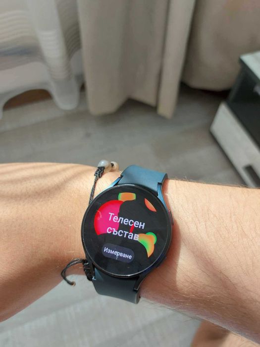 Продавам Galaxy Watch 4