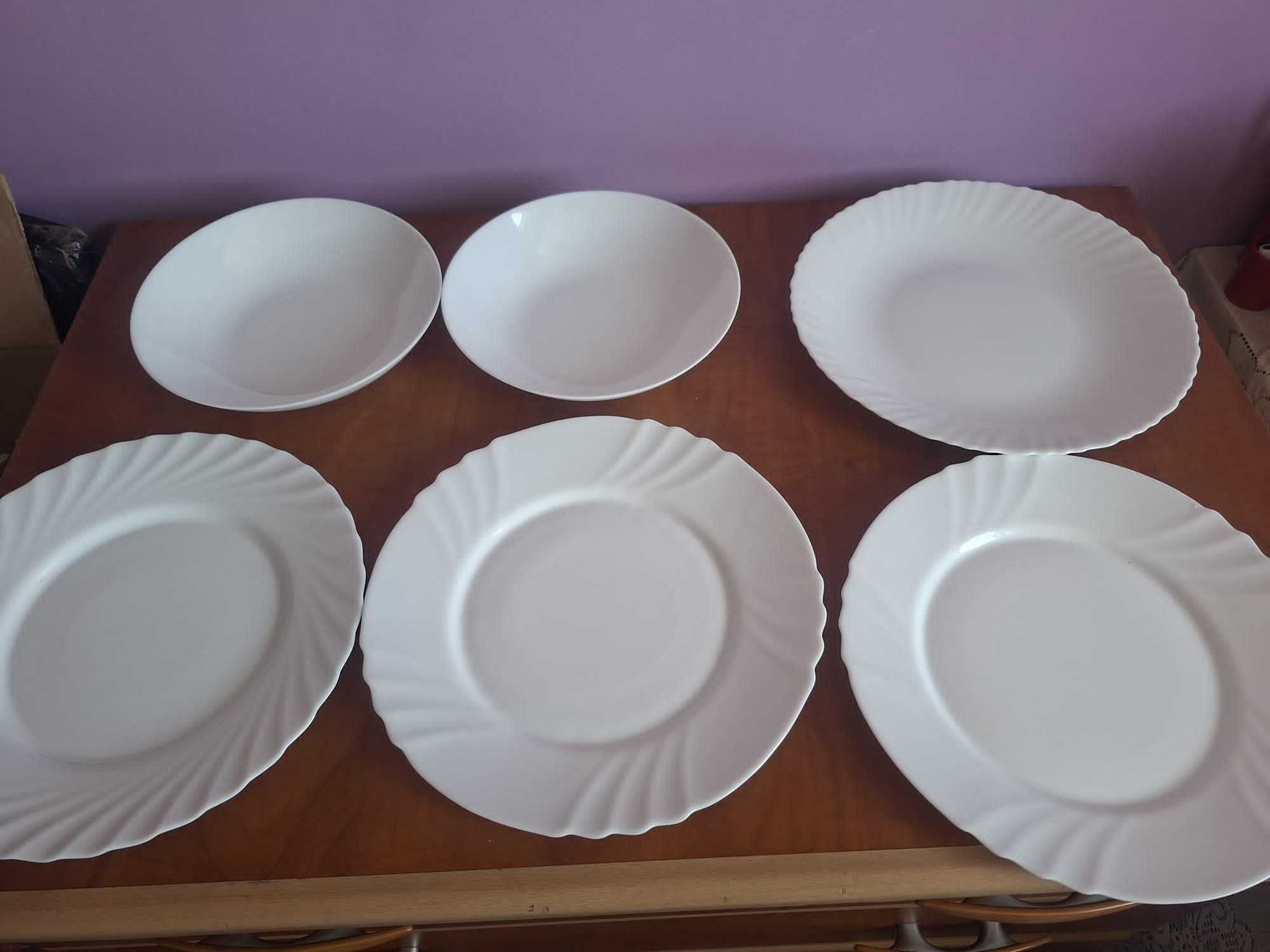 Vând Set Farfurii Noi