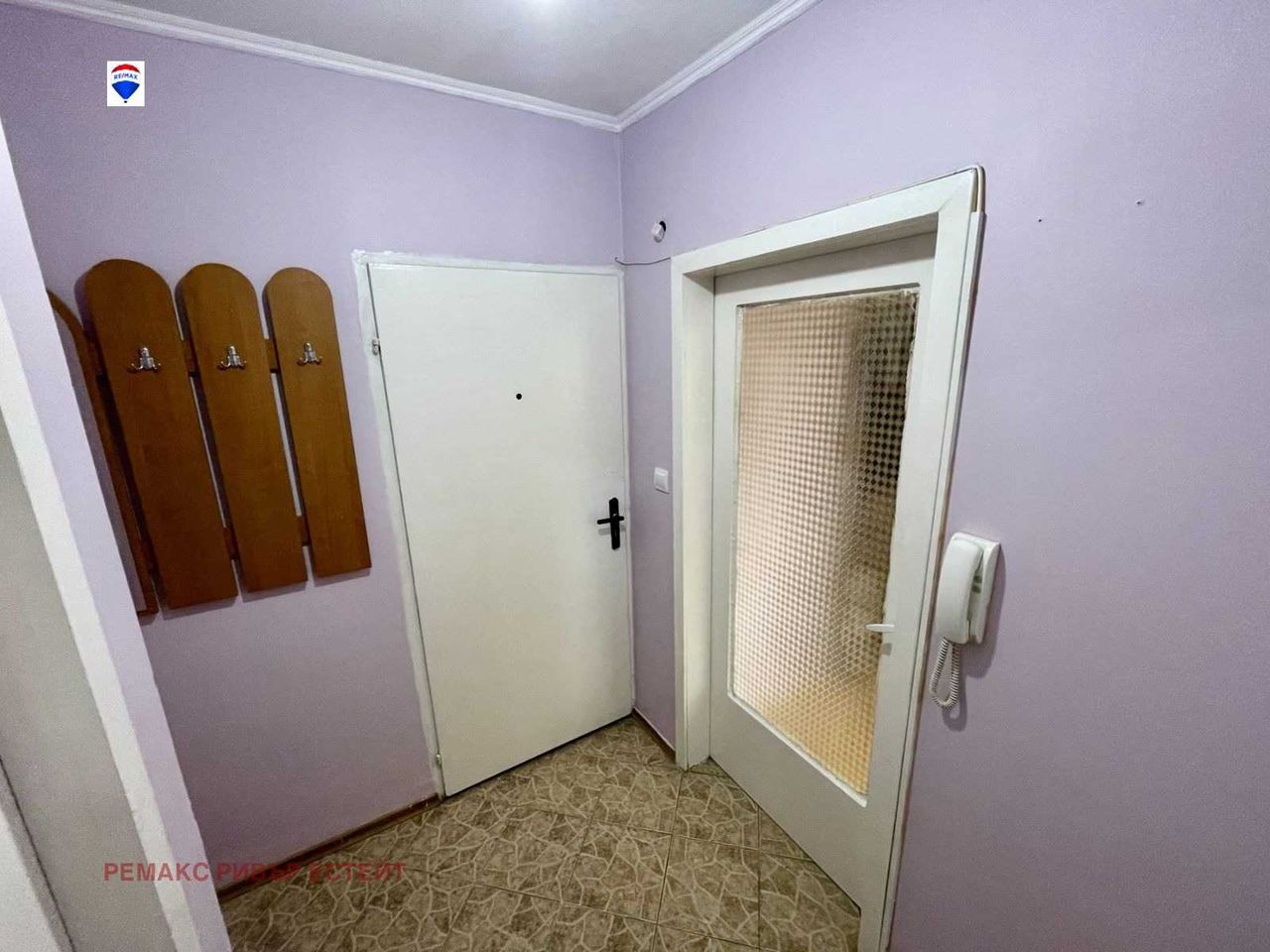 Продава се Едностаен апартамент в Русе, Родина 2 - 37 кв.м за 1430 €/кв.м - Снимка #4
