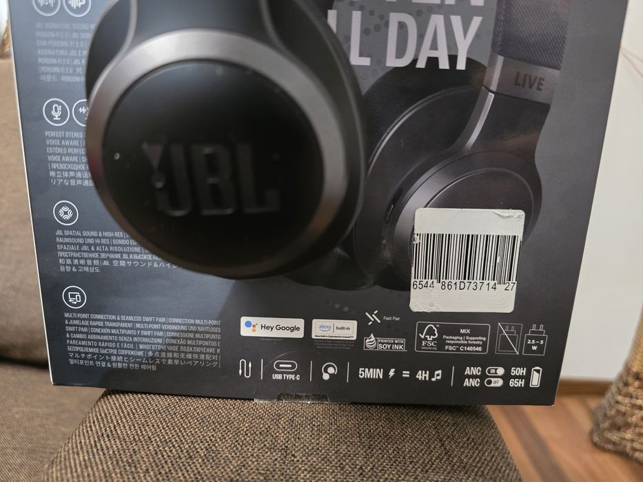Vând Căști JBL LIVE 770 NC