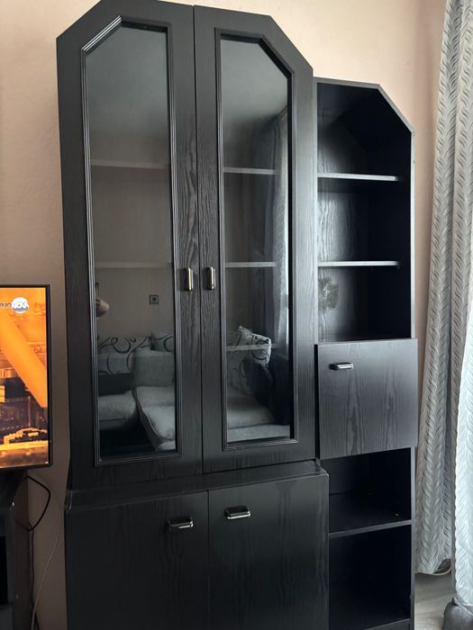 Черна ретро секция