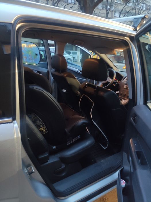 Opel Zafira 2.0. 120hp