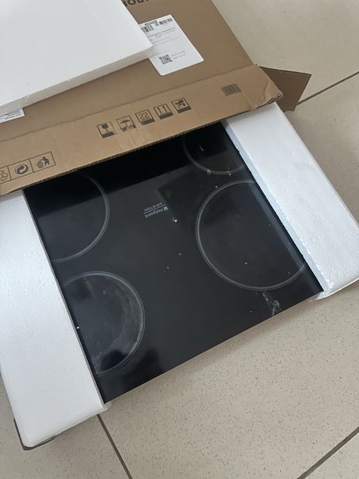 Продам электро плиту