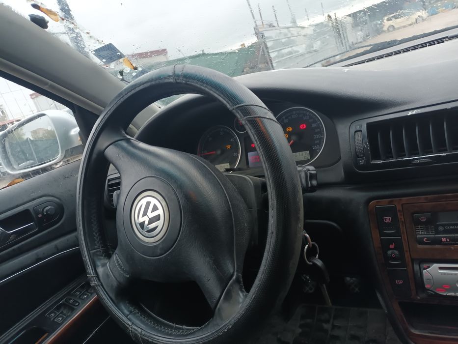 Пасат б 5.5,1.9 101 коня ,2003 На части