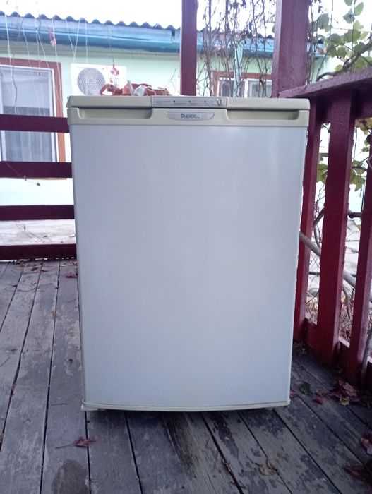 Продам морозилку