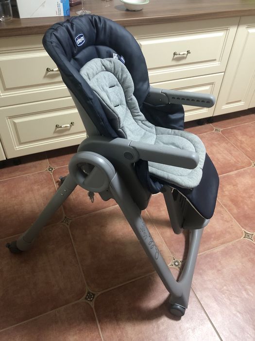 Scaun de masa Chicco Polly