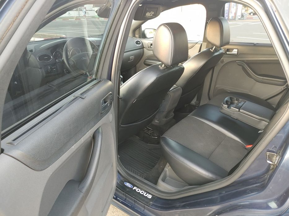 Ford Focus 1.6 benzina