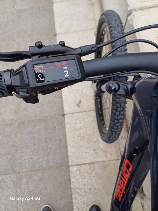 Vând bicicletă electrică MTB Hardtail 2025