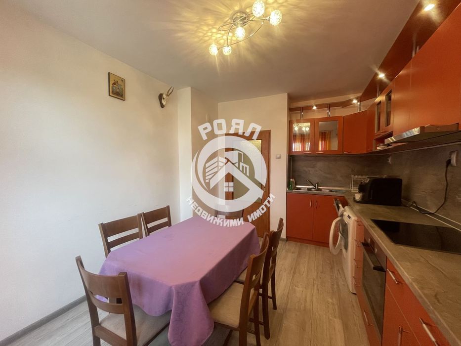 Продава се Тристаен апартамент в Пловдив, Прослав - 185 кв.м за 838 €/кв.м - Снимка #7