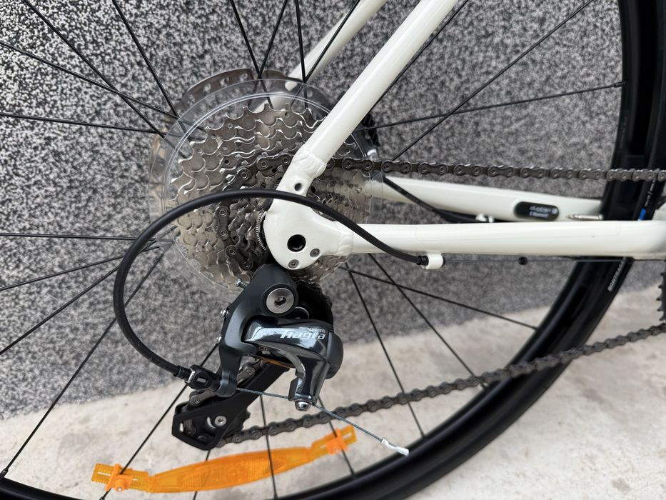 TREK DOMANE AL4 Gen 4 ERA White Шосеен велосипед 2024г. ПЕРФЕКТЕН