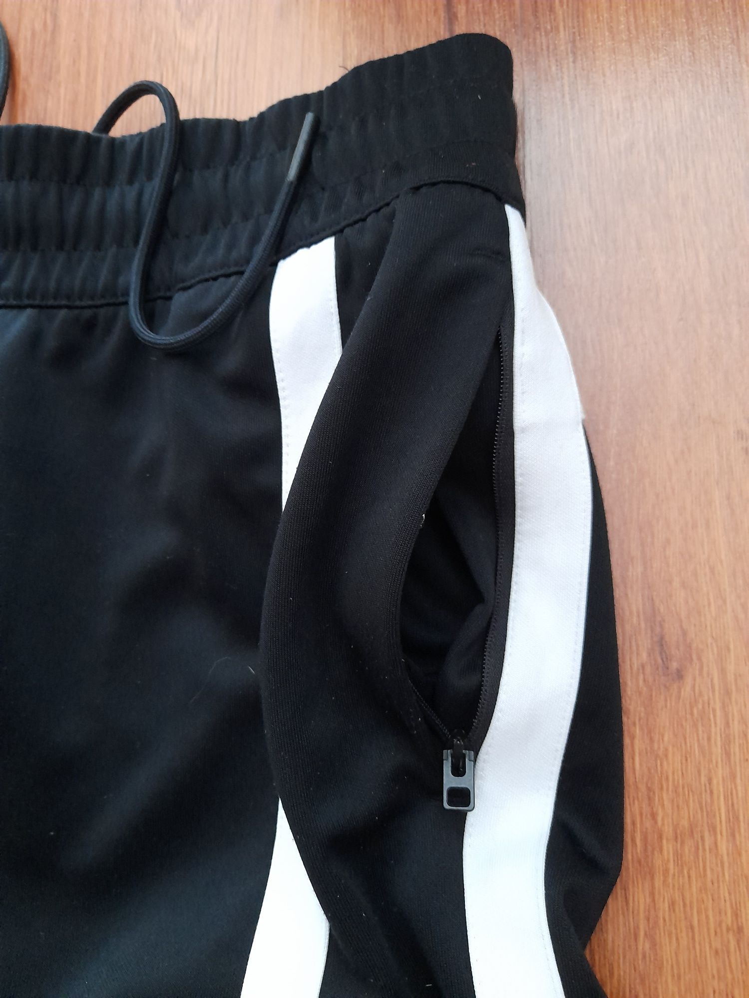 Nike Air мъжко долнище M- L размер.