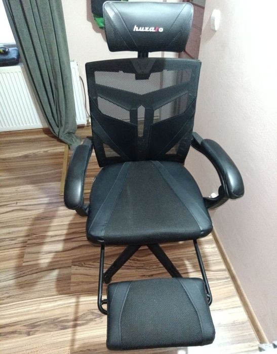 Scaun de gaming hazuro combat 5.0