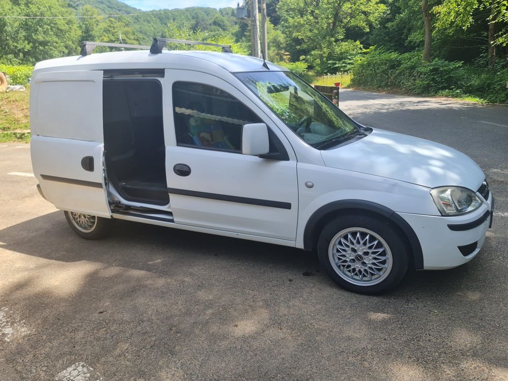 vand opel combo 2011
