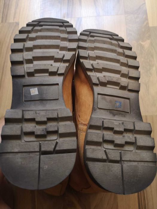 Bocanci militari NOI