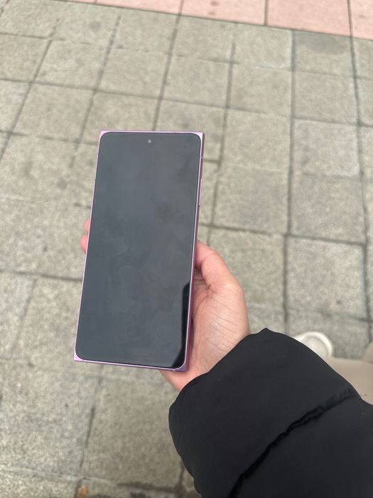 Телефон HMD Skyline