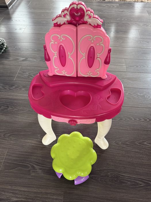 Детски играчки различни видове