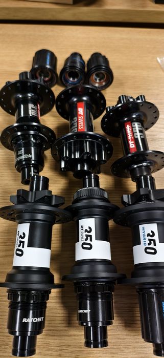 Главини и хъбове DT Swiss 350,370 15х100,15х110,12х142,12x148 Ratchet