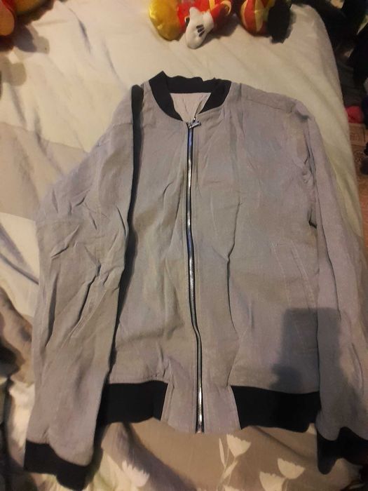 Geaca si tricou mărime L