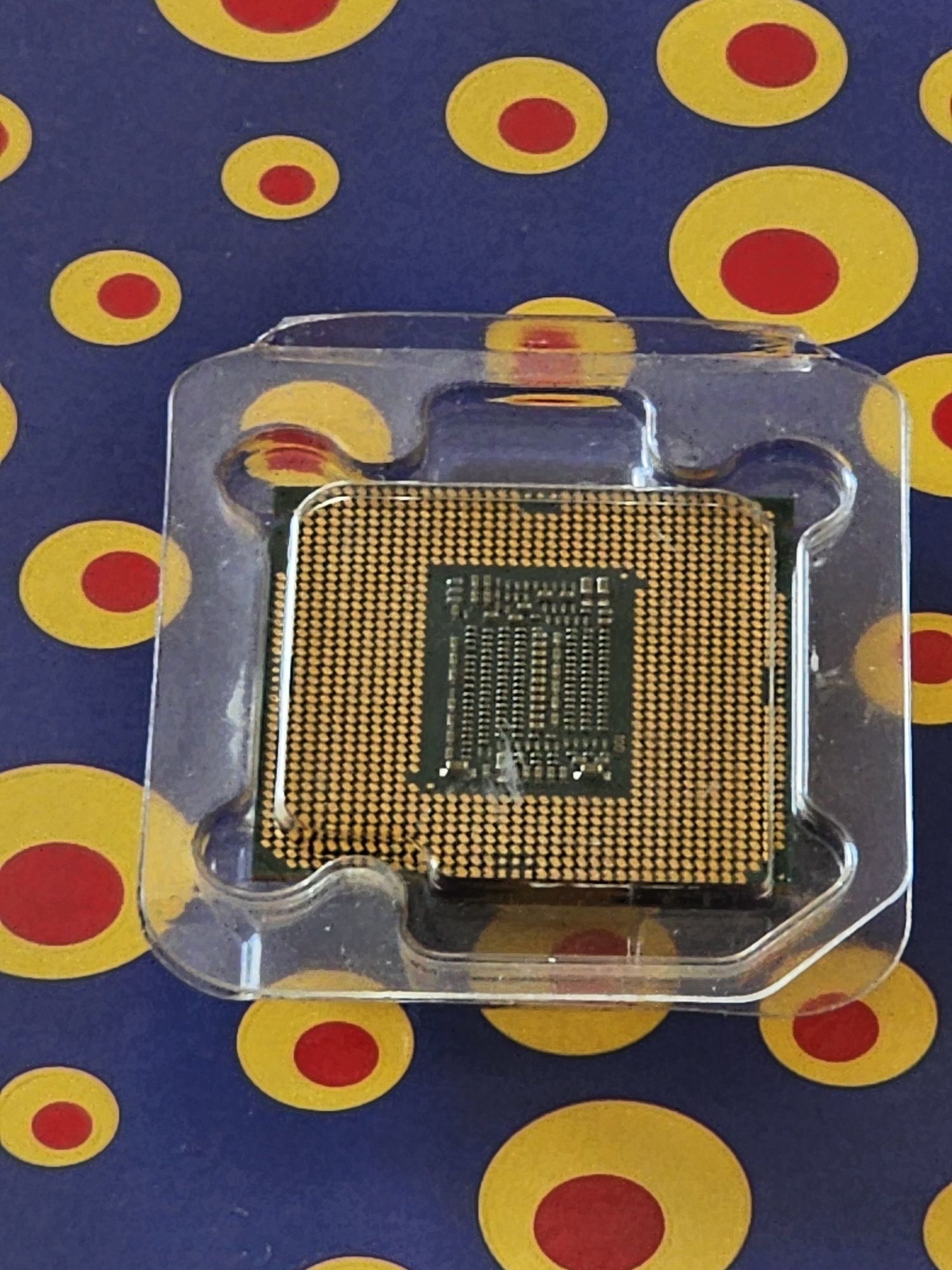 Процессор Intel i7 8700k . Сокет 1151v2 проц, CPU