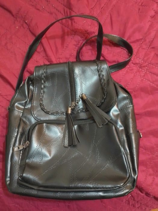 Дамска нова раничка