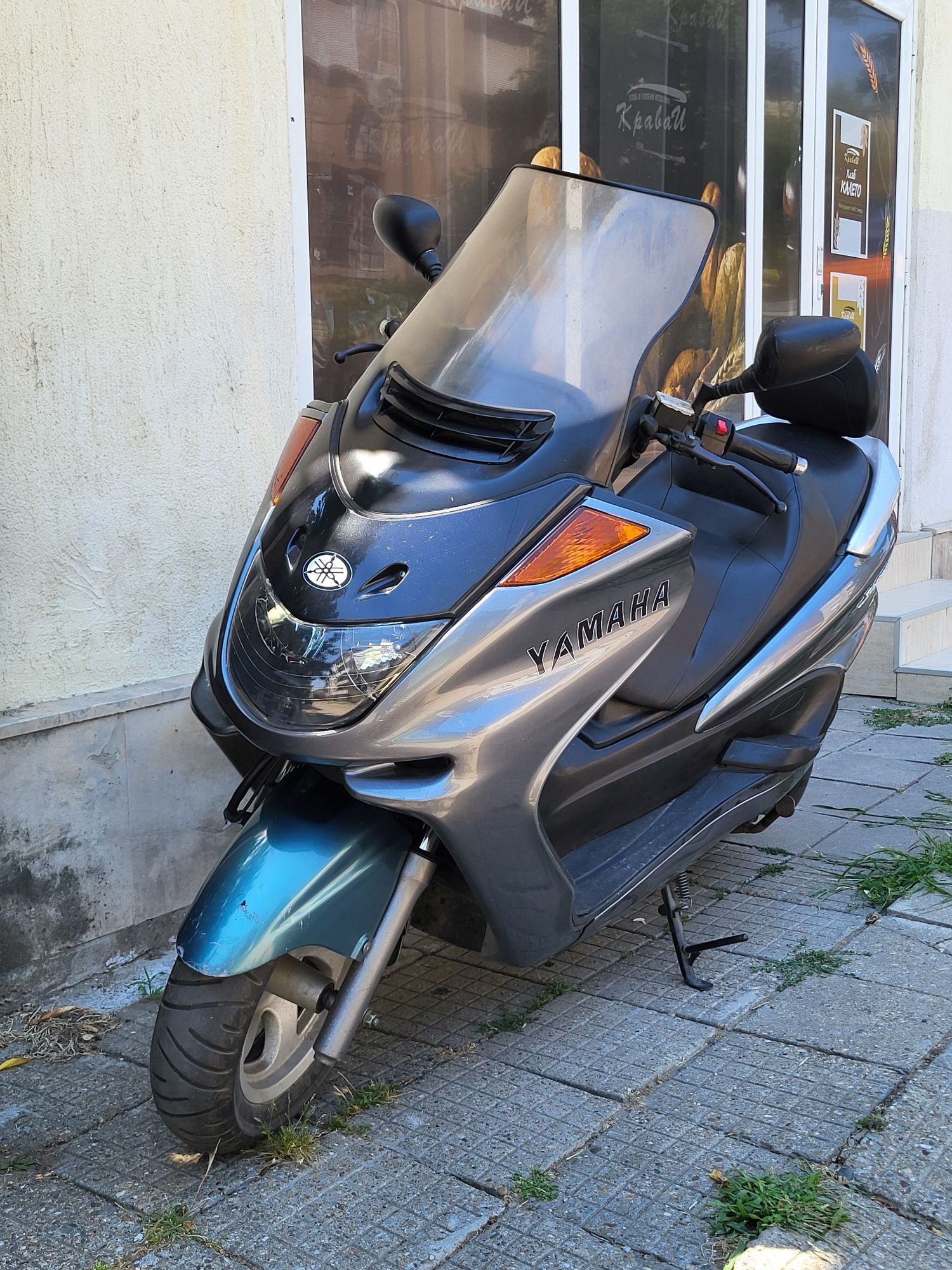 Продавам скутери 250cc и 125cc