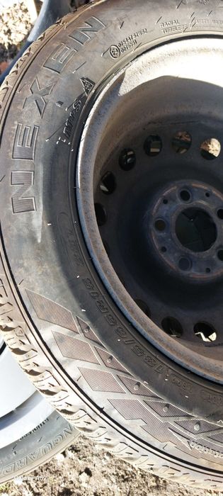 Зимни гуми с джанти за Мерцедес 15ц.