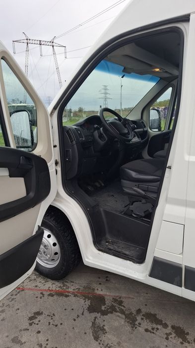 Vând  Peugeot boxer 2.2 2014