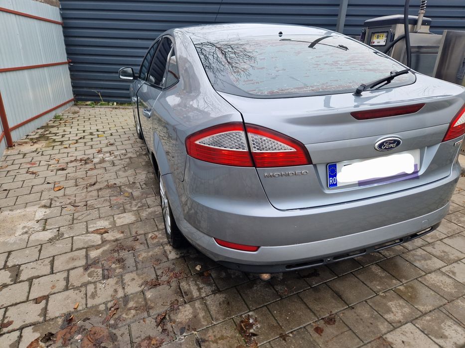 Vând sau schimb Ford Mondeo