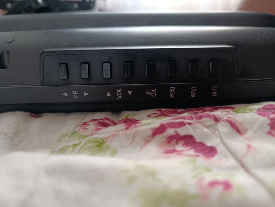 Продам телевизор LG в хорошем состоянии