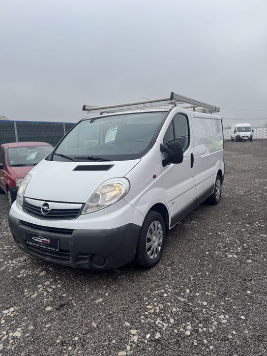 Opel Vivaro / Navi / Ac / Portbagaj Thule /