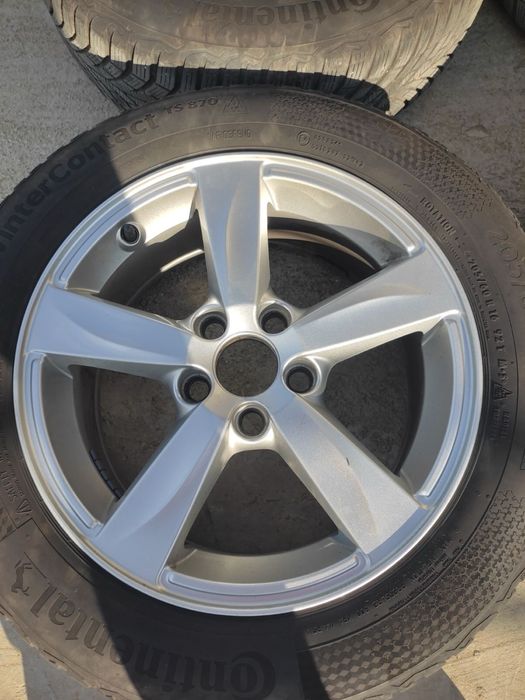 Зимни гуми Continental и оригинални джанти 16’ за Волво