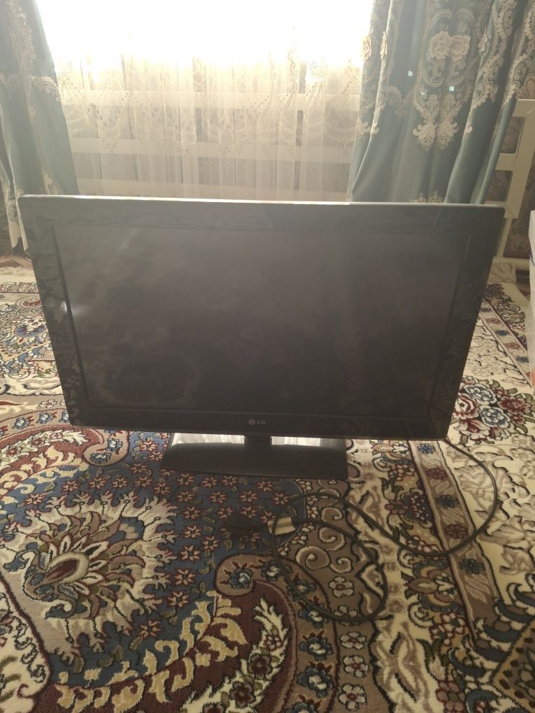 Телевизор LG 32 дюймов