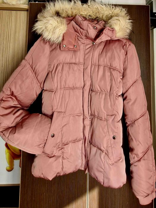 Geaca cu puff  BERSHKA , masura 28 pt 10/11 ani