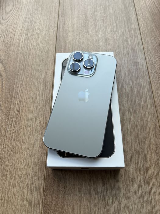 Като НОВ! Iphone 16 PRO 256gb Natural Titanium / Oтличен!