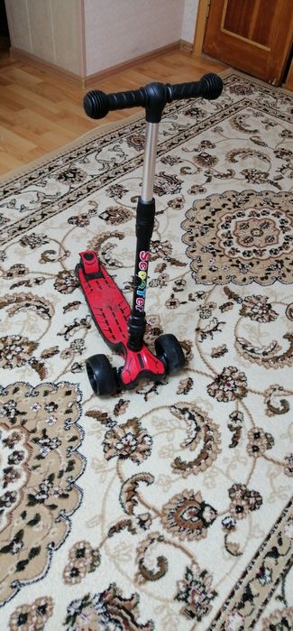 Детский трёхколёсный с двумя задними колёсами из селикона-мягкие