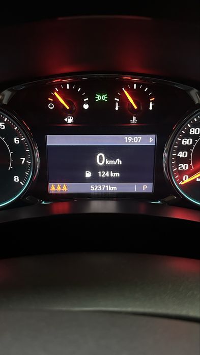 Chevrolet Equinox 2022 год, цвет черный