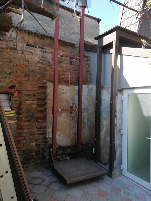 Lift exterior/interior cu telecomanda