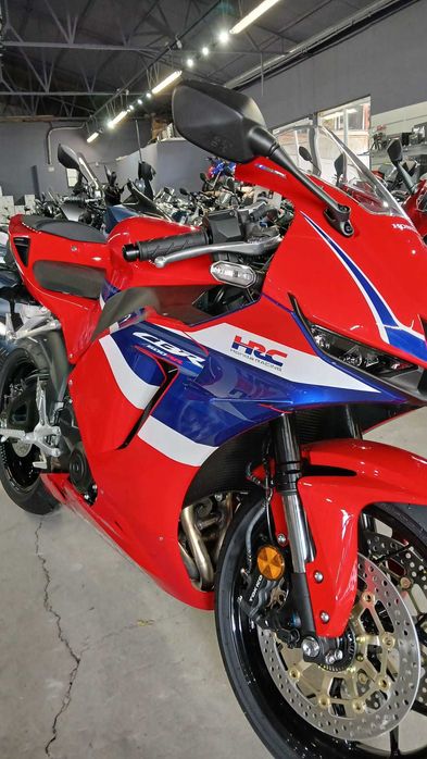 Honda CBR 600RR 2025 nou 0km-precomanda prin HONDA CONSTANTA