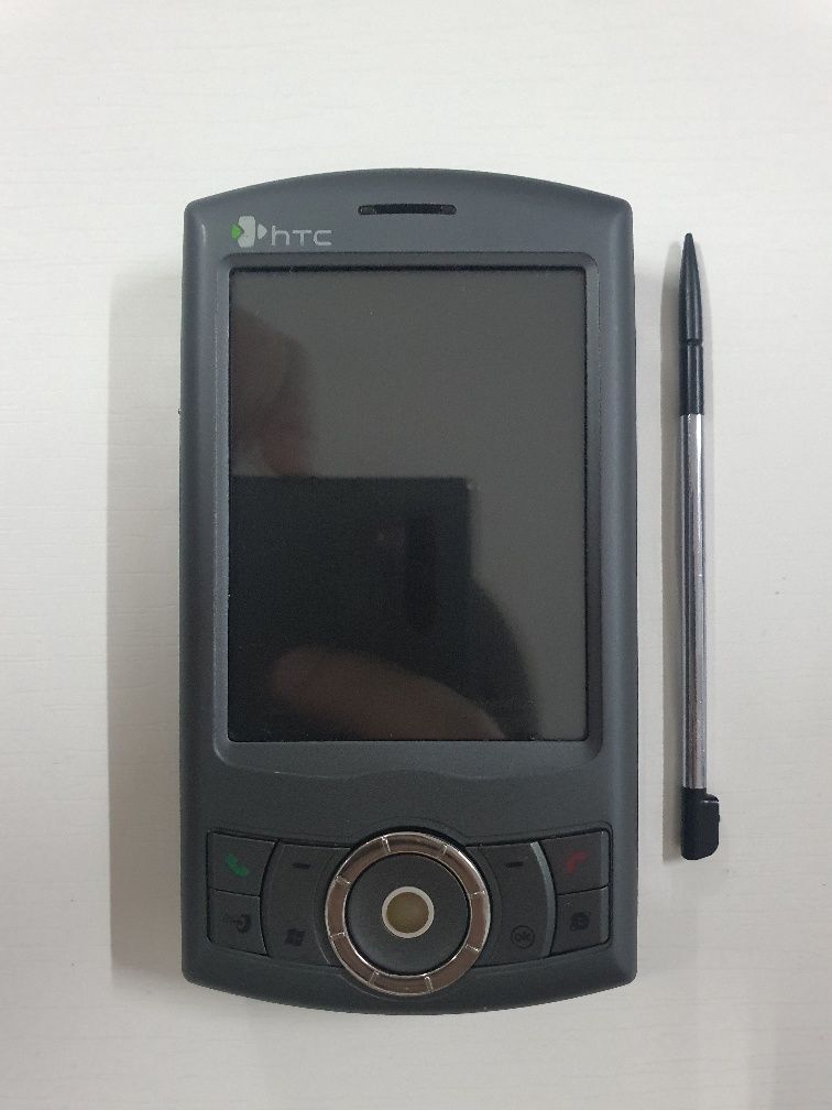 Коммуникатор HTC P3300. Телефон